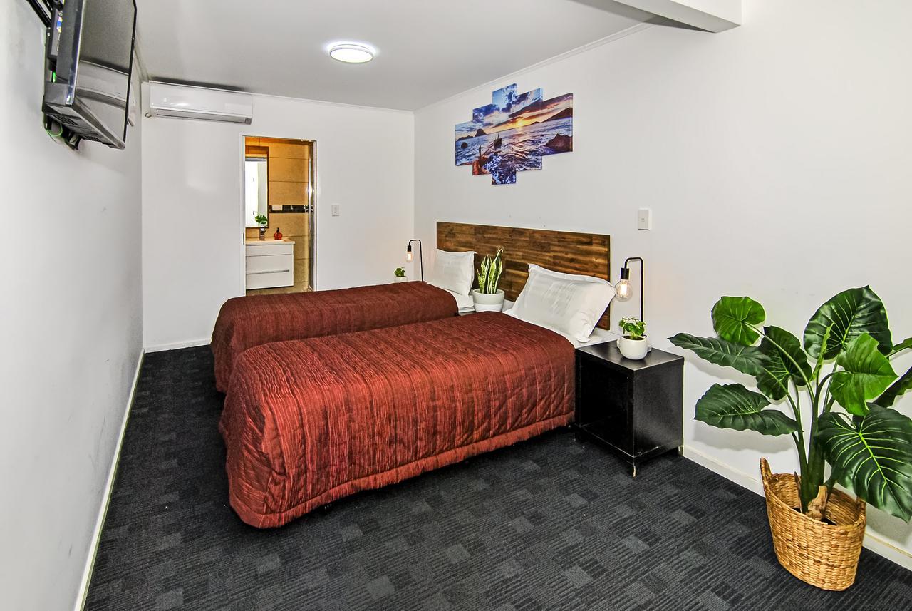 Newlands Court Motel Веллингтон Экстерьер фото